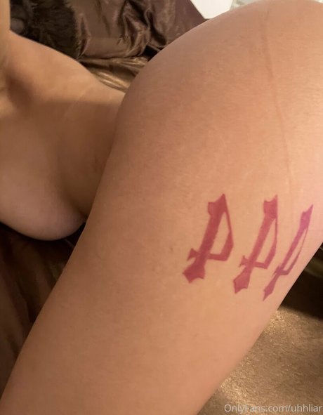 Nagie wyciekłe zdjęcie OnlyFans od Uhhliar