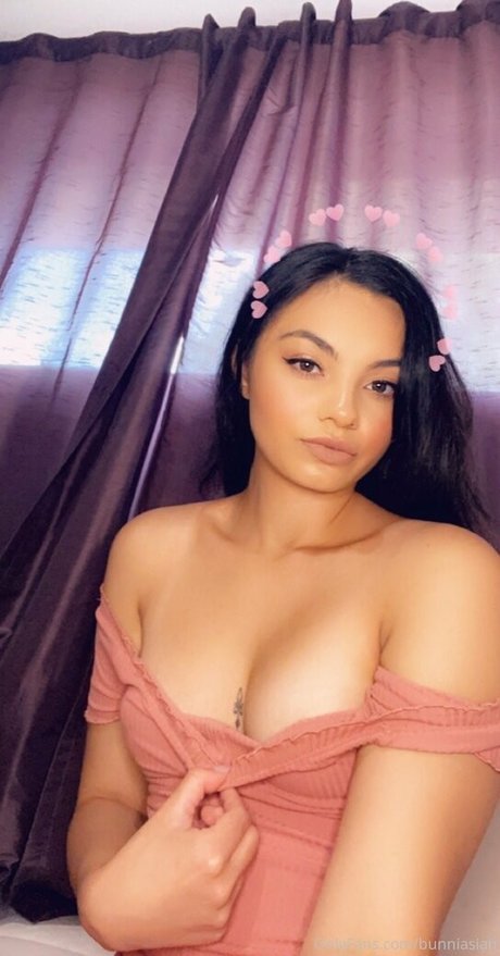 Nagie wyciekłe zdjęcie OnlyFans od Bunniasian