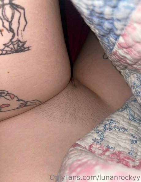 Nagie wyciekłe zdjęcie OnlyFans od Lunanrockyy