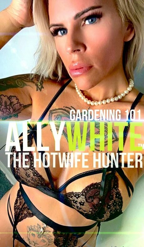 Nagie wyciekłe zdjęcie OnlyFans od Thehotwifehunt