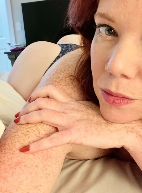 Nagie wyciekłe zdjęcie OnlyFans od Naughtyexpastorswife