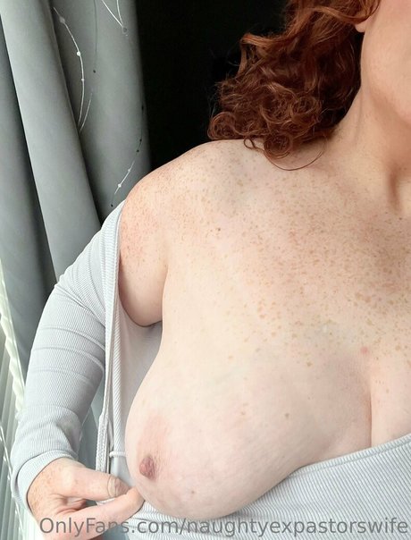 Naughtyexpastorswife