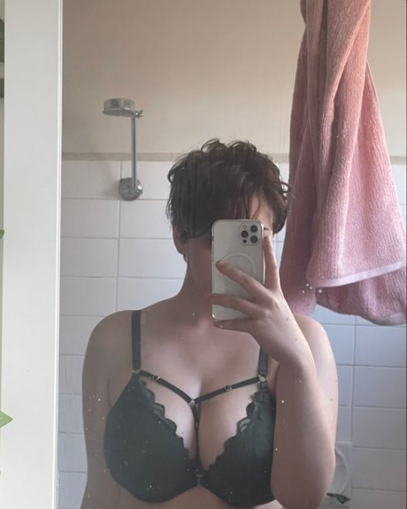 Nagie wyciekłe zdjęcie OnlyFans od Bitterbritt