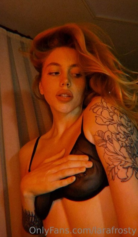 Nagie wyciekłe zdjęcie OnlyFans od Larafrosty