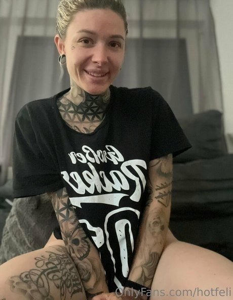 Nagie wyciekłe zdjęcie OnlyFans od Hotfeli