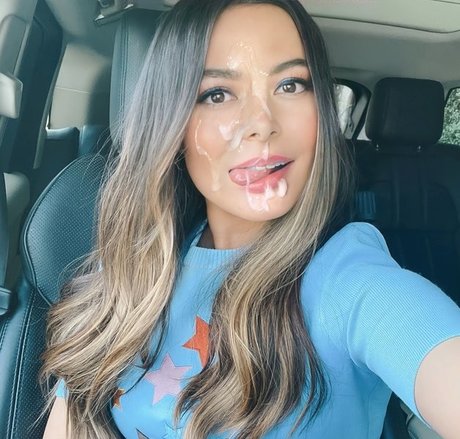 Nagie wyciekłe zdjęcie OnlyFans od Miranda Cosgrove