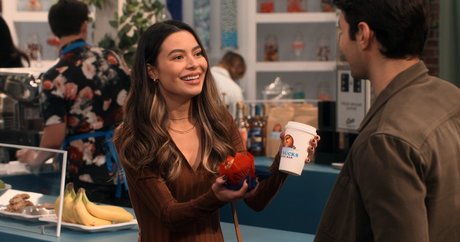 Miranda Cosgrove