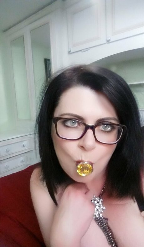 Nagie wyciekłe zdjęcie OnlyFans od Maturebustymom