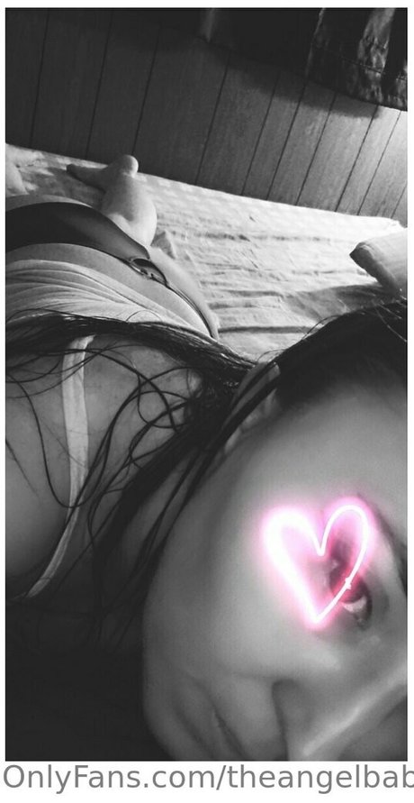 Nagie wyciekłe zdjęcie OnlyFans od Theangelbabyofmontana