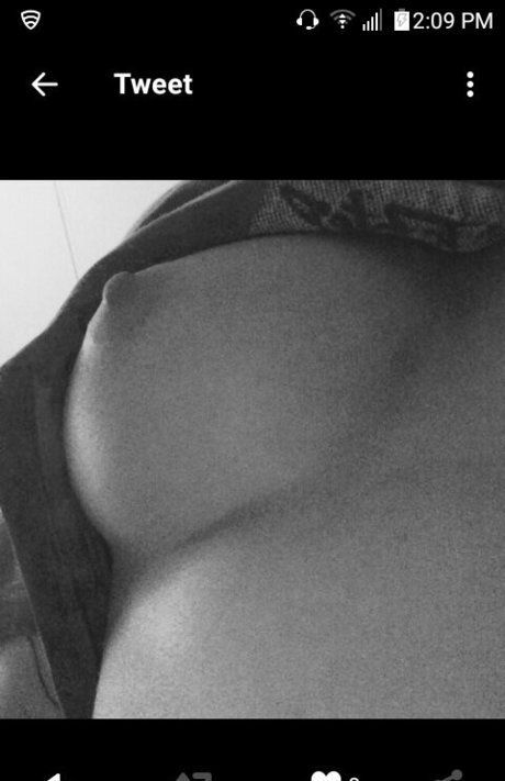 Nagie wyciekłe zdjęcie OnlyFans od Cobwebkitten