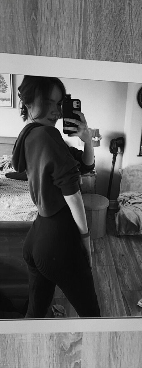 Nagie wyciekłe zdjęcie OnlyFans od Laura Anne