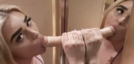 Nagie wyciekłe zdjęcie OnlyFans od Loganmilf