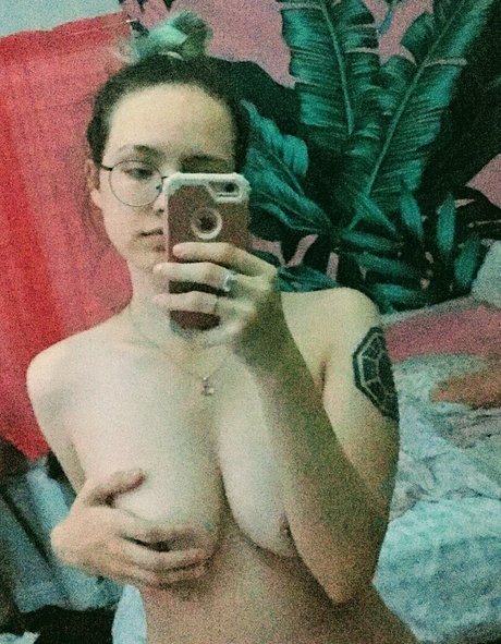 Nagie wyciekłe zdjęcie OnlyFans od Carnalcove