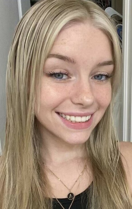 Nagie wyciekłe zdjęcie OnlyFans od Naomiskyex