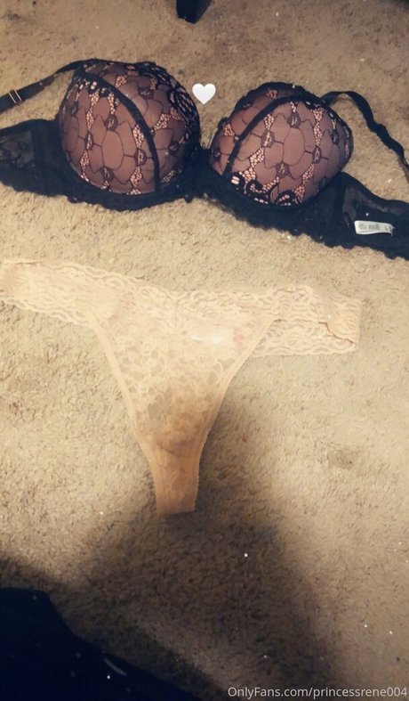 Nagie wyciekłe zdjęcie OnlyFans od Princessrene004