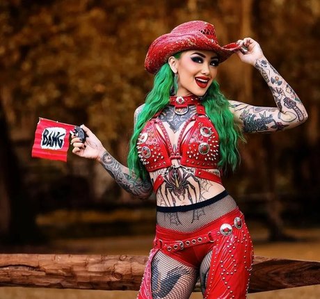 Wwe Shotzi