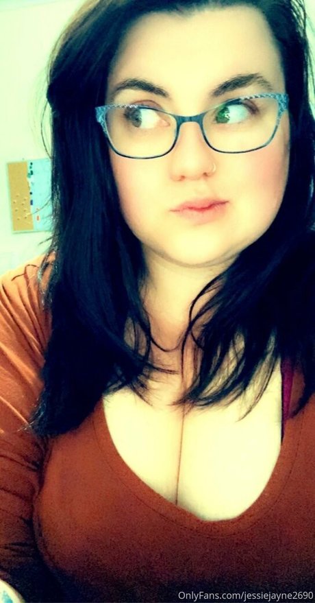 Nagie wyciekłe zdjęcie OnlyFans od Jessiejayne2690