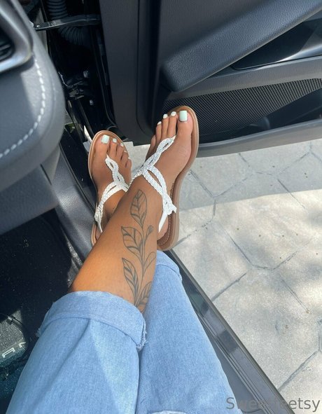 Nagie wyciekłe zdjęcie OnlyFans od Sweetfeetsyfree