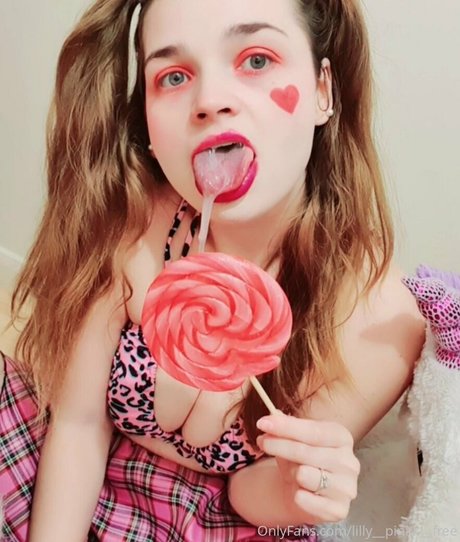 Nagie wyciekłe zdjęcie OnlyFans od Lillypiee