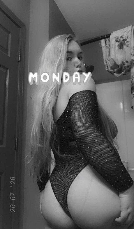 Nagie wyciekłe zdjęcie OnlyFans od Oliviaskiesvip