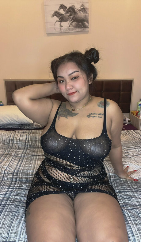 Nagie wyciekłe zdjęcie OnlyFans od Oporthaigirl