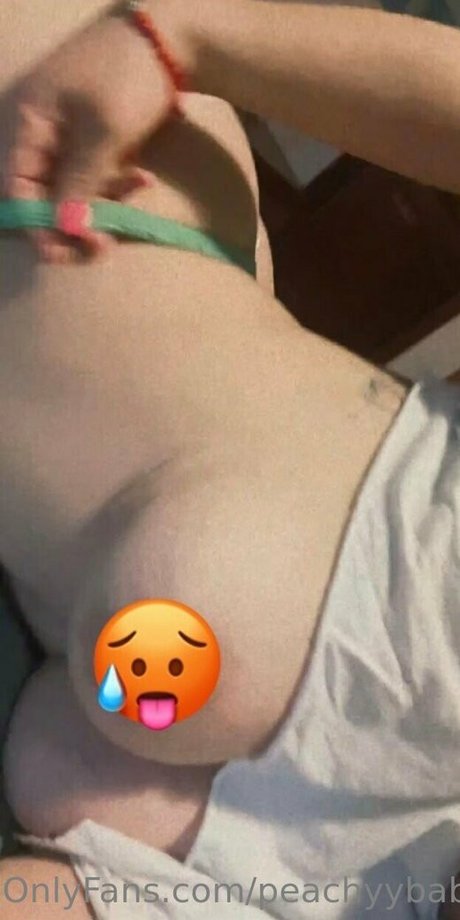 Nagie wyciekłe zdjęcie OnlyFans od Peachyybaby7