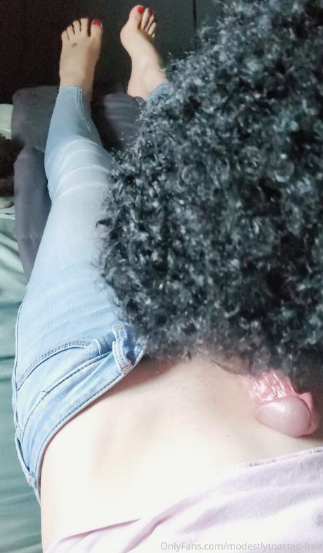 Nagie wyciekłe zdjęcie OnlyFans od Modestlytoastedfree