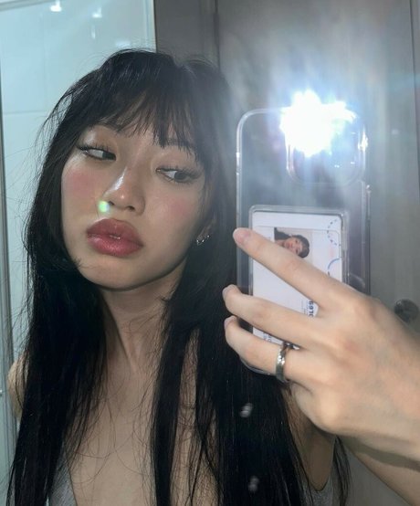 Nagie wyciekłe zdjęcie OnlyFans od Yujin