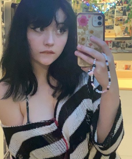 Nagie wyciekłe zdjęcie OnlyFans od Em0wannab