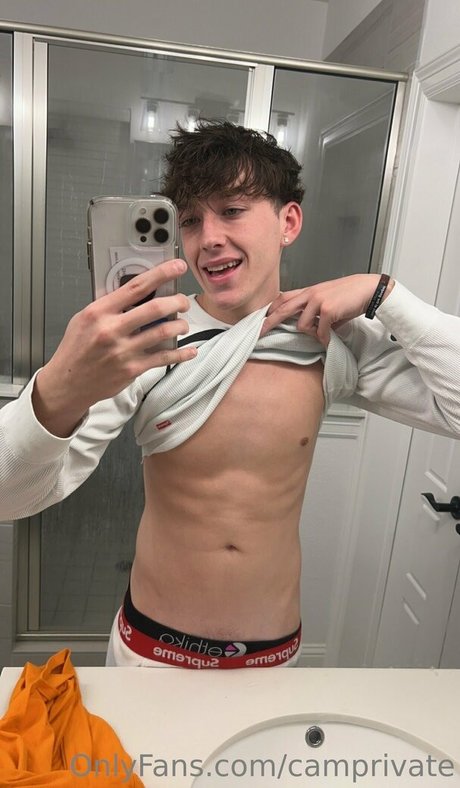 Nagie wyciekłe zdjęcie OnlyFans od Camprivate