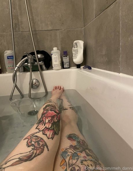 Nagie wyciekłe zdjęcie OnlyFans od Mehdanni