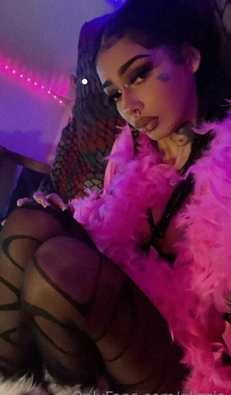 Nagie wyciekłe zdjęcie OnlyFans od Glizzjo