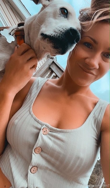 Nagie wyciekłe zdjęcie OnlyFans od Huntress Jen