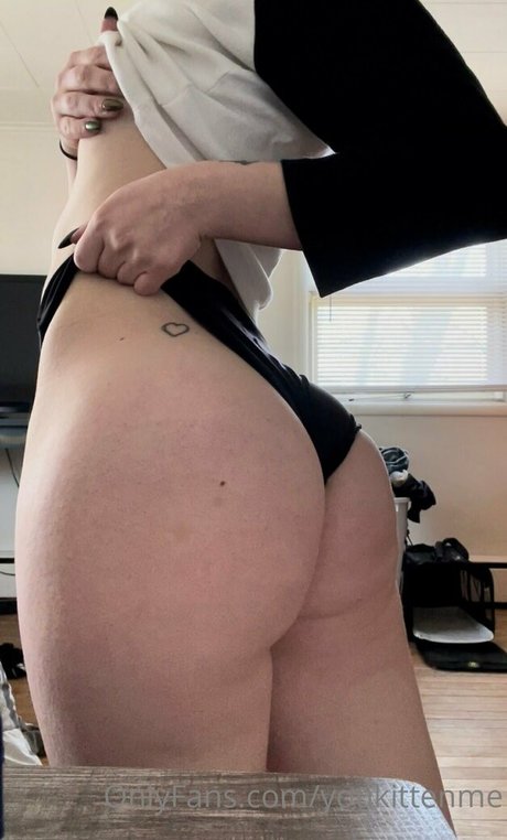 Nagie wyciekłe zdjęcie OnlyFans od Youkittenme