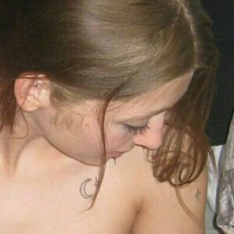 Annaroseee
