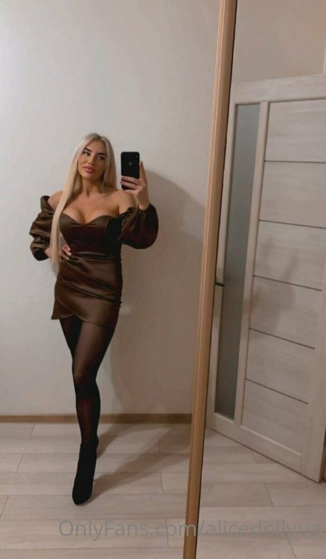 Nagie wyciekłe zdjęcie OnlyFans od Alicedollyua