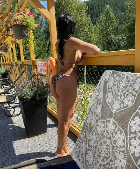 Nagie wyciekłe zdjęcie OnlyFans od Skinnyroti