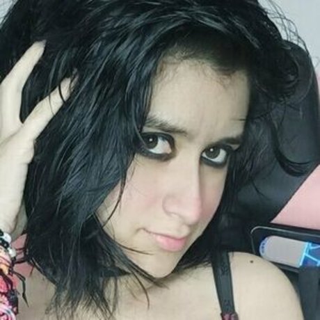 Nagie wyciekłe zdjęcie OnlyFans od Carla Gianelly