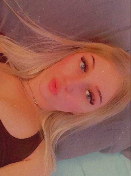 Babysaraxoxo