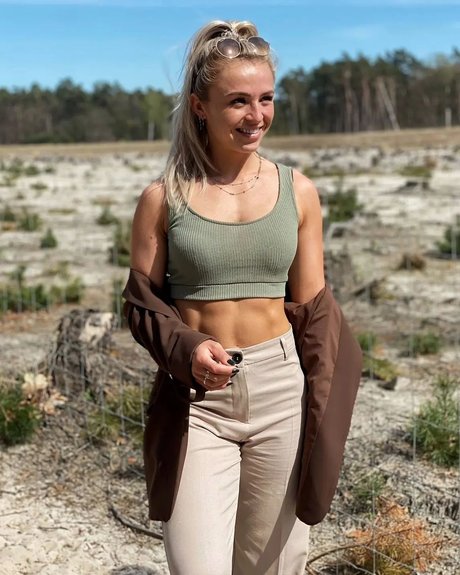 Larissa Van Meerten