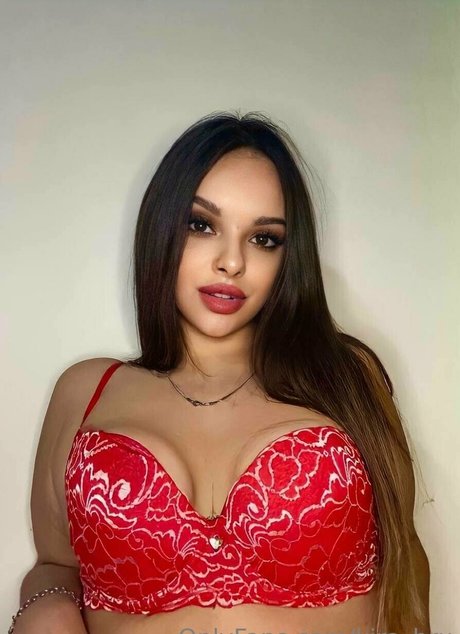 Nagie wyciekłe zdjęcie OnlyFans od Kirabrunette1
