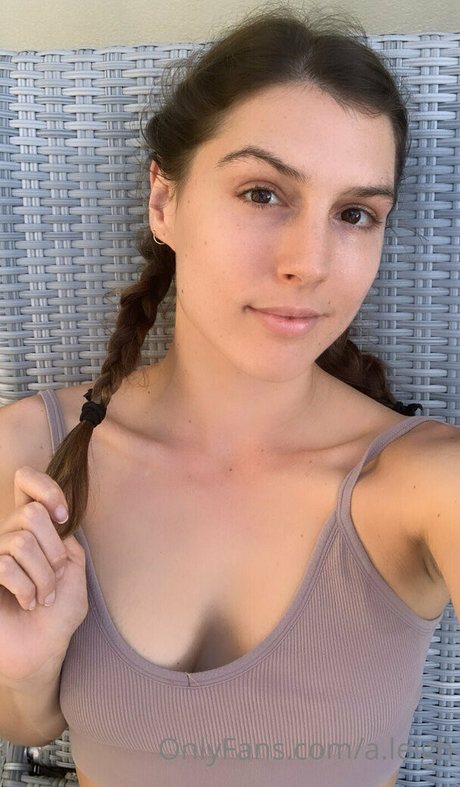 Nagie wyciekłe zdjęcie OnlyFans od Aleigh