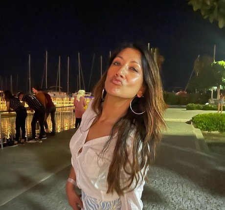 Nagie wyciekłe zdjęcie OnlyFans od Reshmin Chowdhury