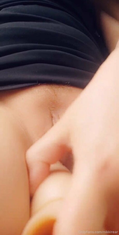 Nagie wyciekłe zdjęcie OnlyFans od Nikkirear
