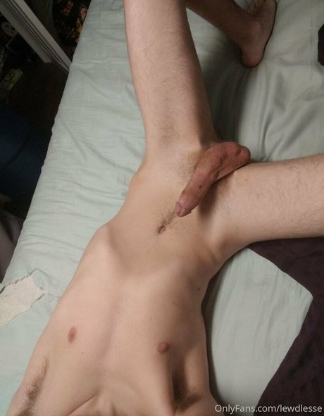 Nagie wyciekłe zdjęcie OnlyFans od Lewdlesse