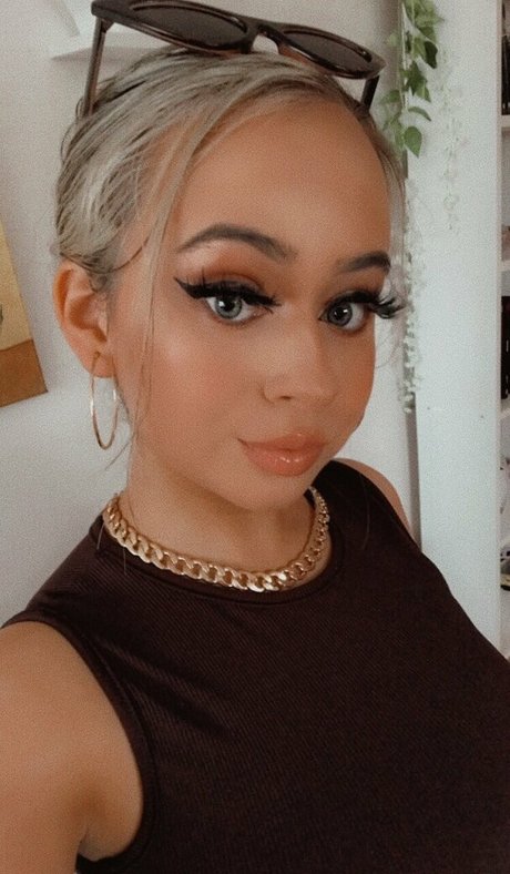 Nagie wyciekłe zdjęcie OnlyFans od Lilhunnixo