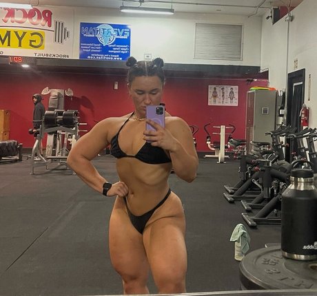 Nagie wyciekłe zdjęcie OnlyFans od Katy Pull