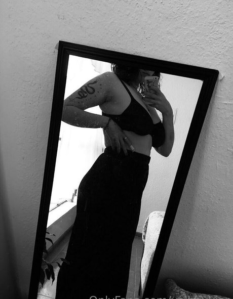 Nagie wyciekłe zdjęcie OnlyFans od Valbouvier