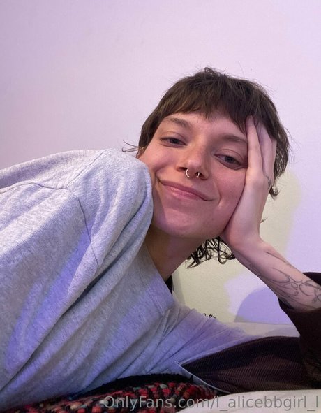 Nagie wyciekłe zdjęcie OnlyFans od Lalicebbgirll
