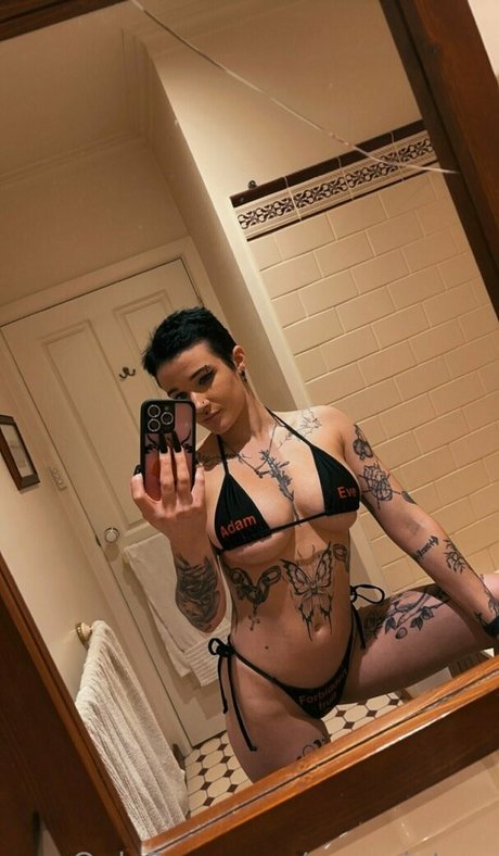 Nagie wyciekłe zdjęcie OnlyFans od Evewinters